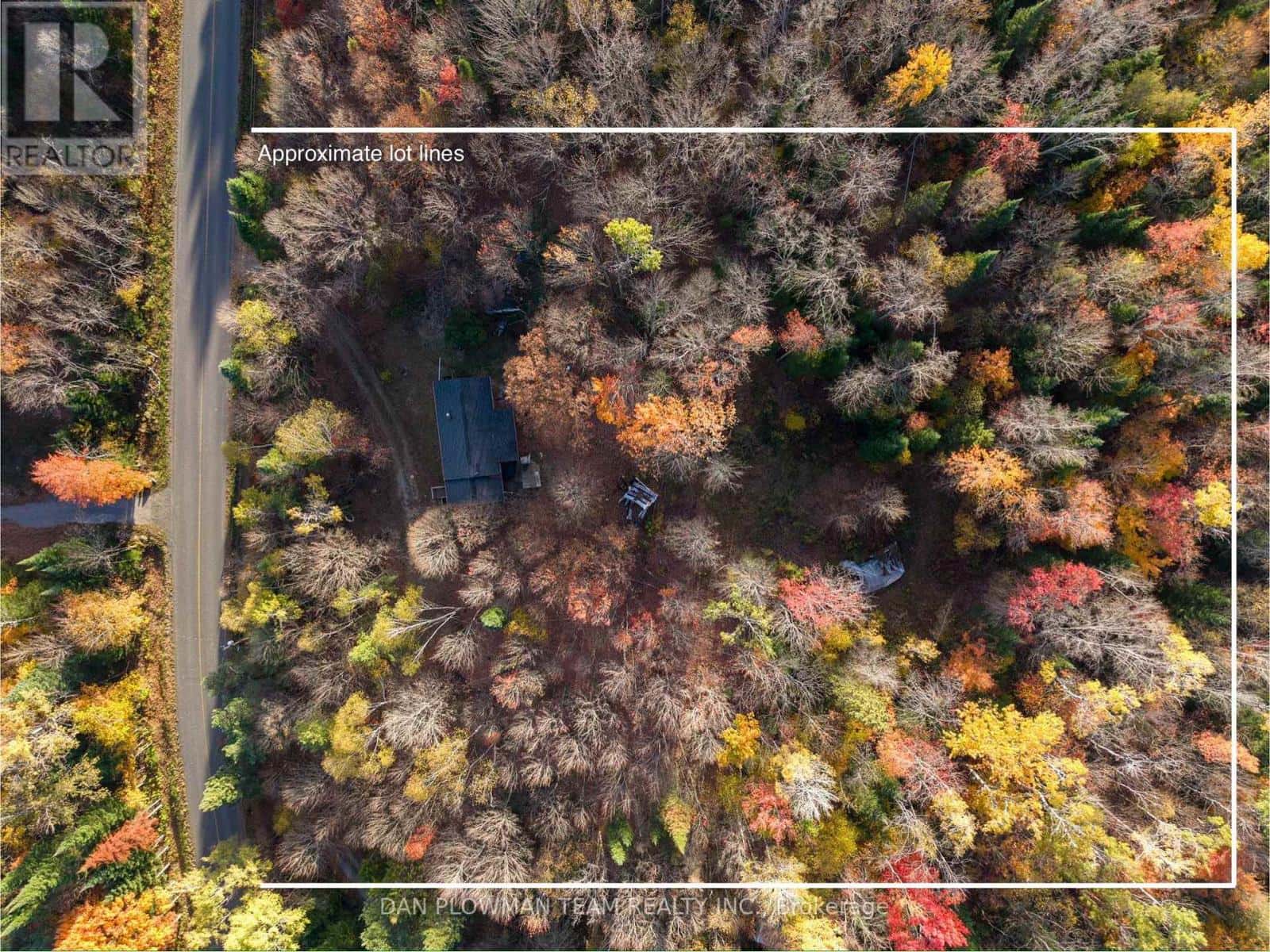 1919 IRONDALE ROAD — Highlands East (Glamorgan), Ontario - Photo 4 of 32