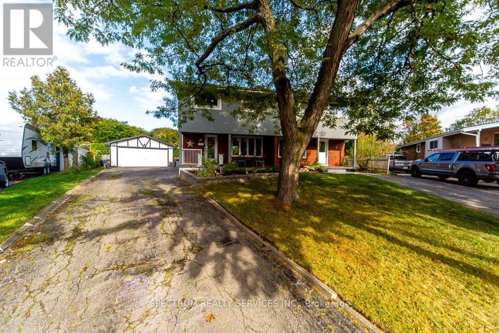 11 CARRINGTON COURT — Hamilton (Bruleville), Ontario - Photo 2 of 48