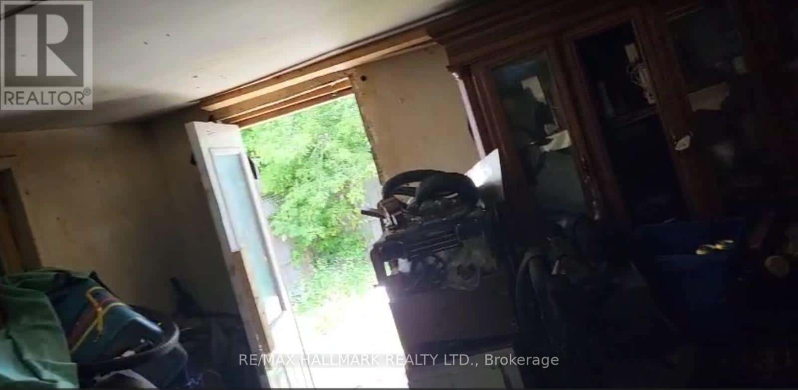 77 UPPER HELEN STREET — Cobalt, Ontario - Photo 3 of 9