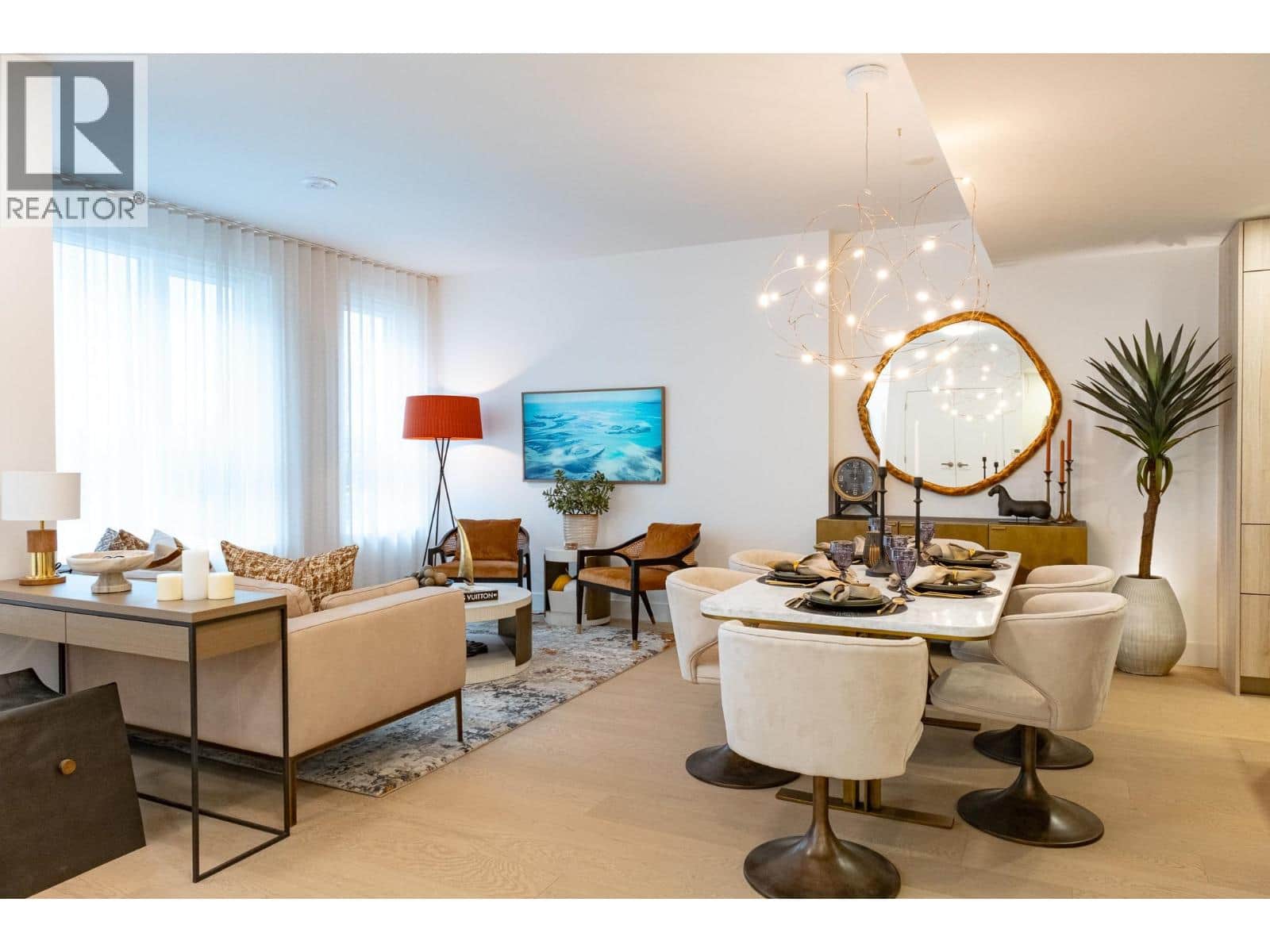 TH2 423 6TH STREET - Photo 5 of 37, West Vancouver, British Columbia