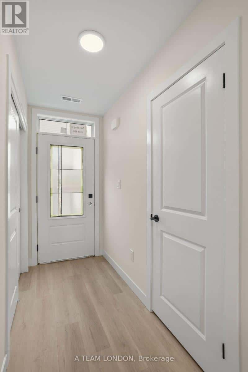 195 - 310 CALLAWAY ROAD — London North (North A), Ontario - Photo 2 of 29