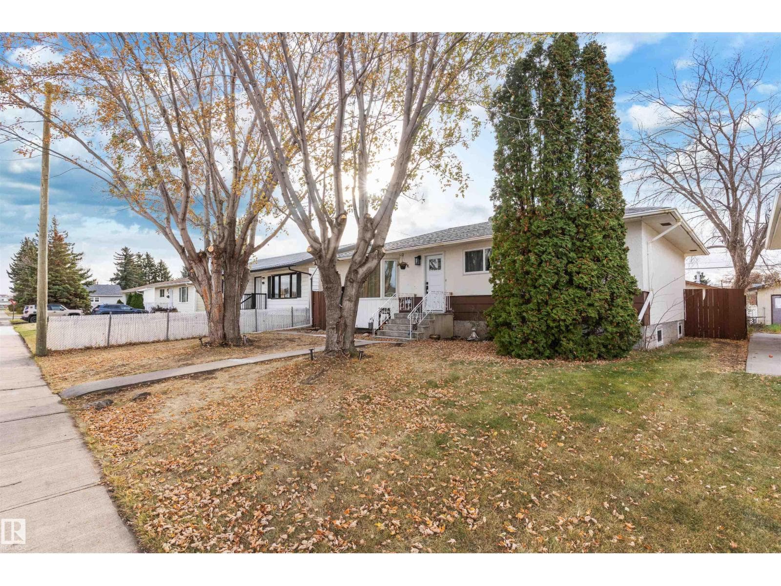 5614 48A ST — Vegreville, Alberta - Main photo