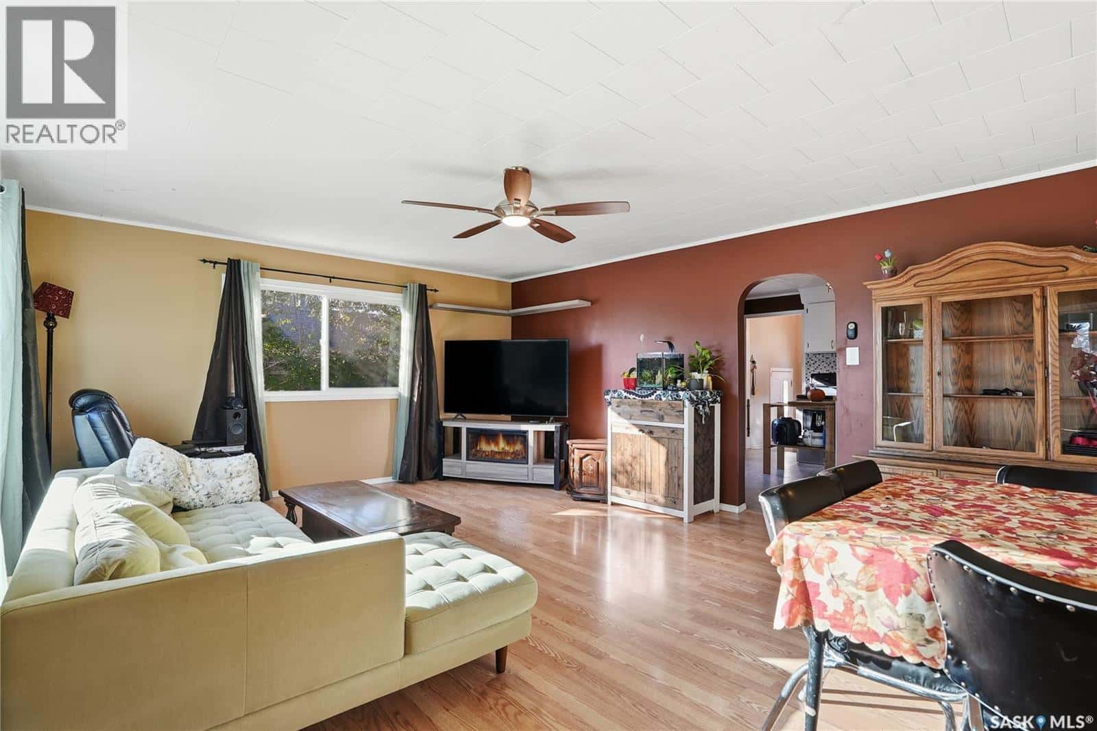 620 Miles STREET — Asquith, Saskatchewan - Photo 4 of 40