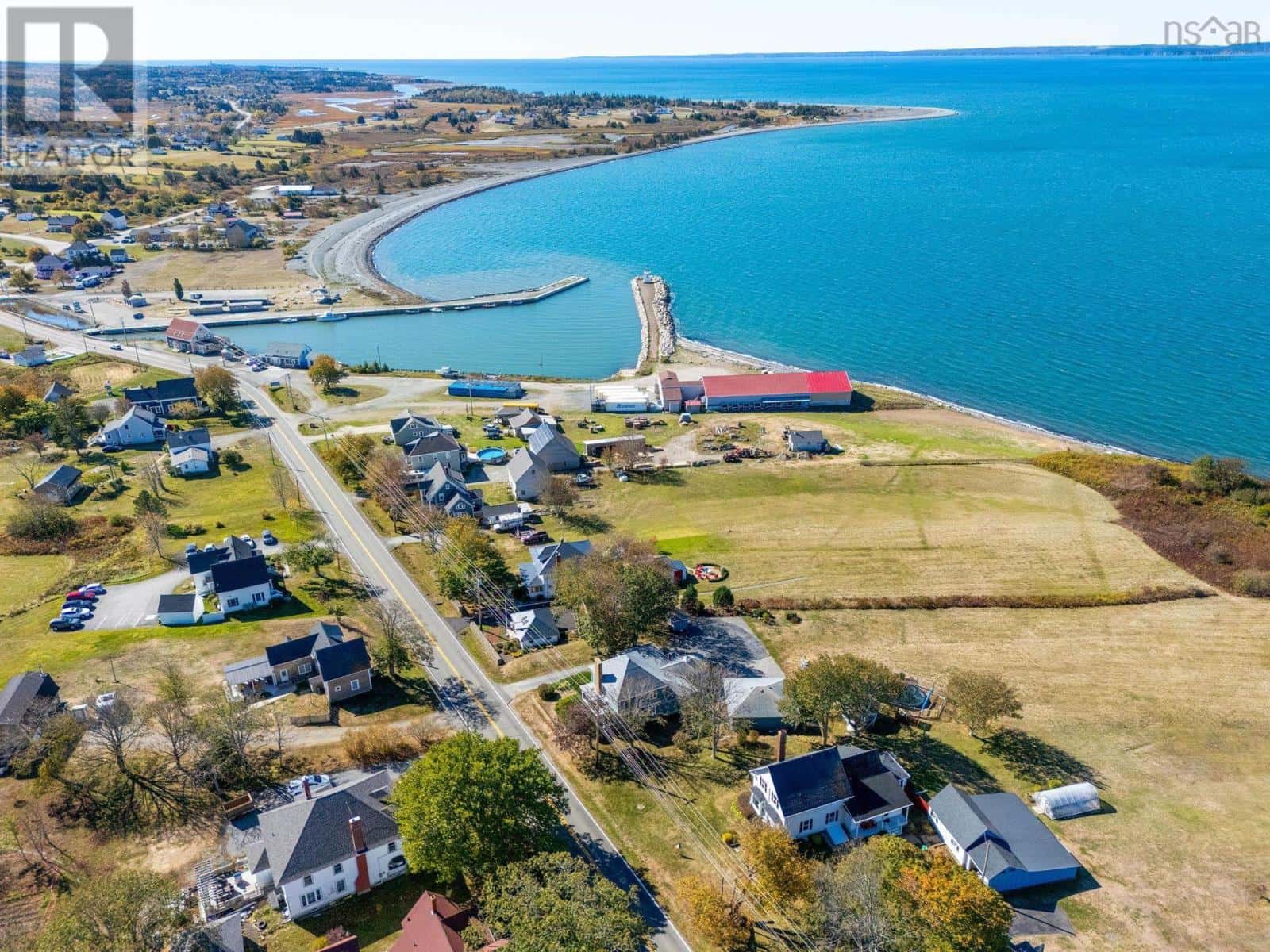 3315 Highway 1 — Belliveaus Cove, Nova Scotia - Photo 4 of 50