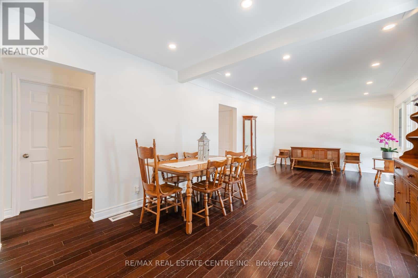 166 TERRACE DRIVE — Hamilton (Balfour), Ontario - Photo 4 of 30