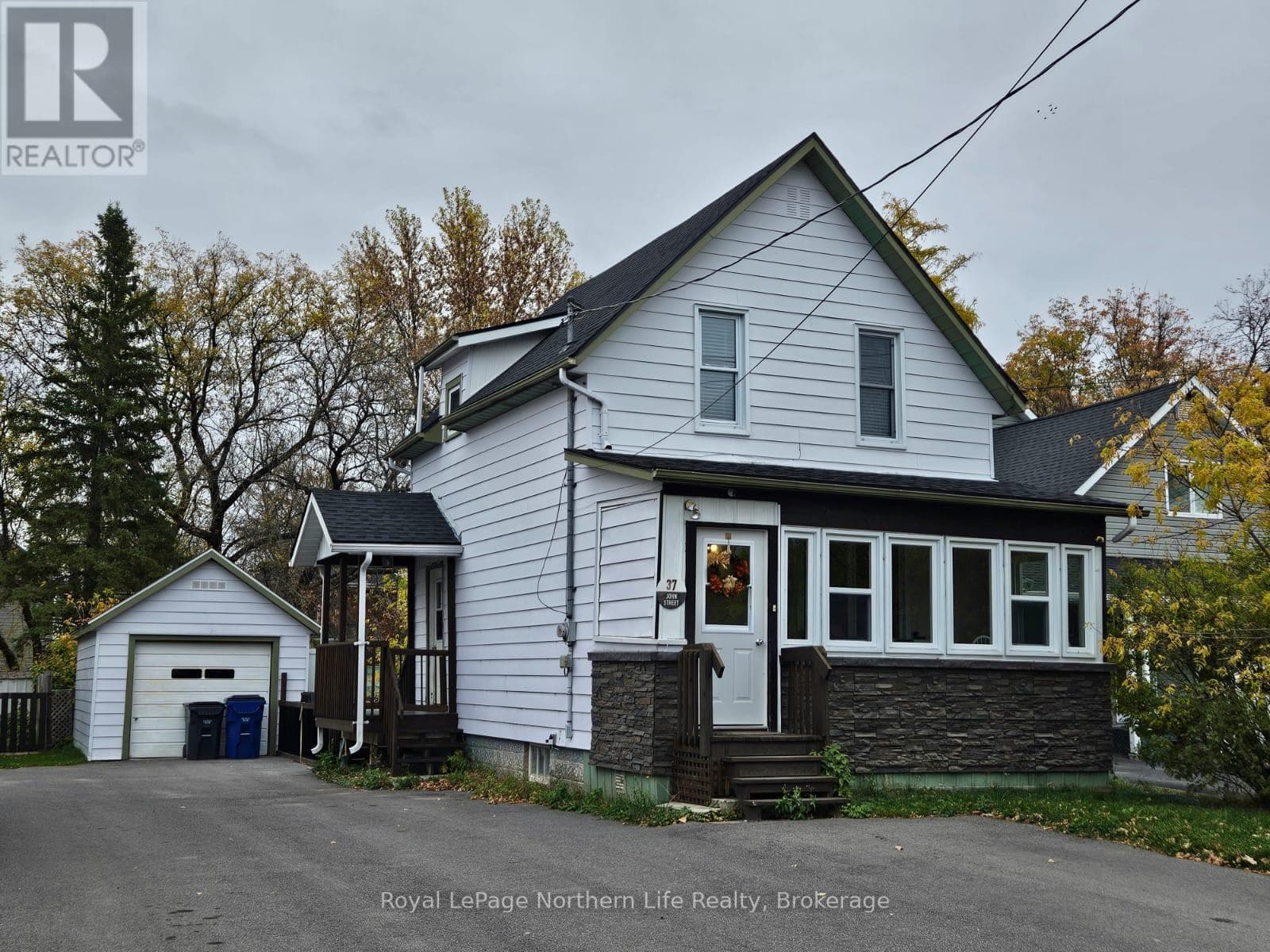 37 JOHN STREET — Temiskaming Shores (New Liskeard), Ontario - Main photo