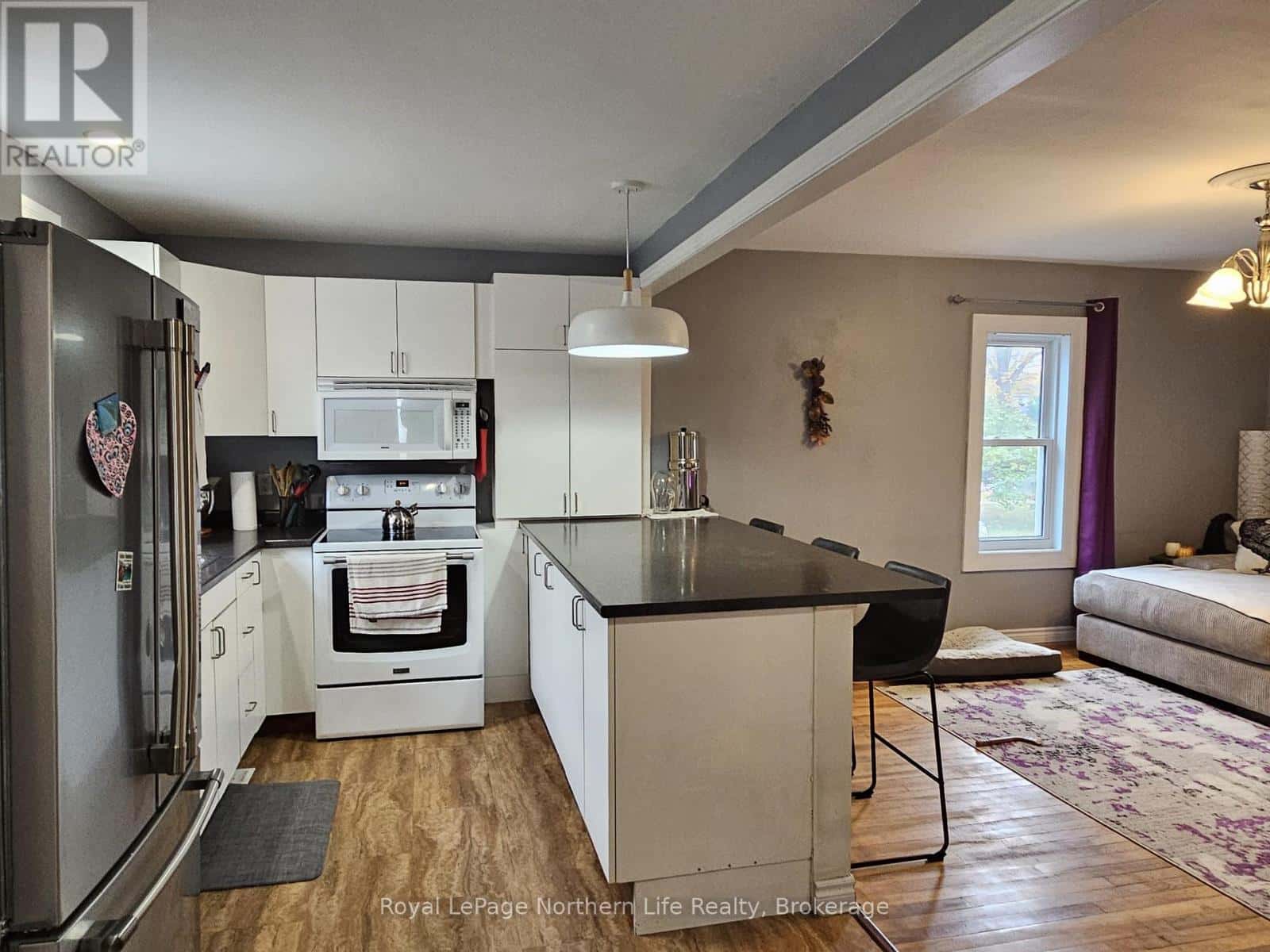 37 JOHN STREET — Temiskaming Shores (New Liskeard), Ontario - Photo 4 of 16