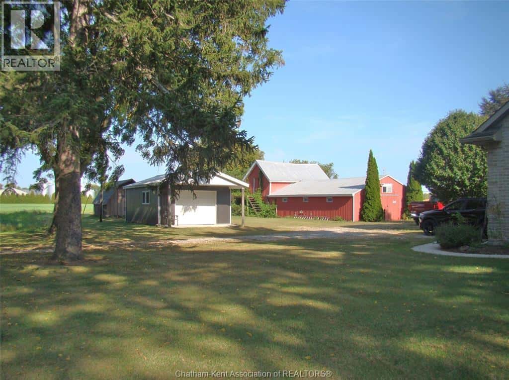 13120 MAGNAVILLA LINE — Chatham-Kent, Ontario - Photo 5 of 50