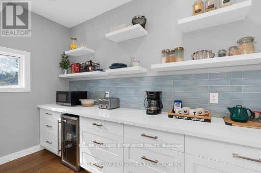 153 RUE ERIC — Tiny (Lafontaine), Ontario - Photo 4 of 28