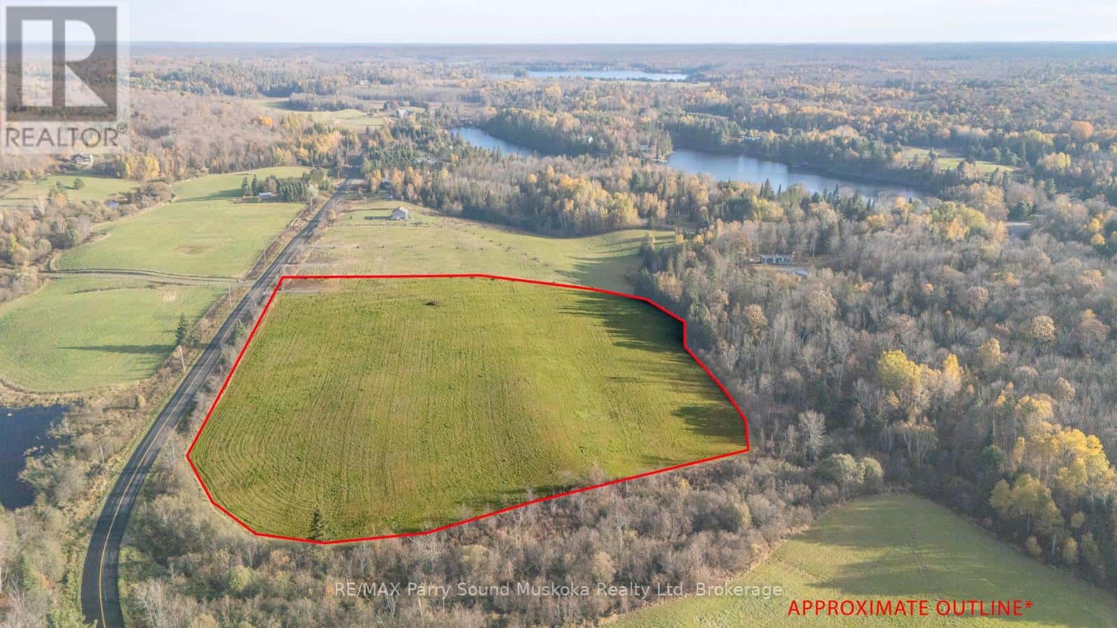 267 BALSAM CROSS — McKellar, Ontario - Photo 3 of 11