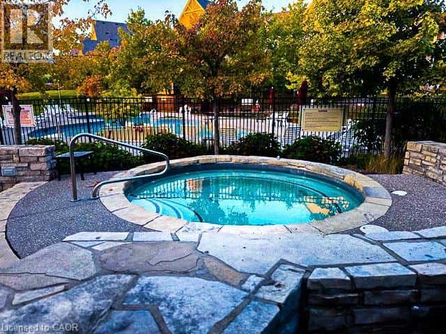 125 FAIRWAY Court Unit# 228 — The Blue Mountains, Ontario - Photo 4 of 48