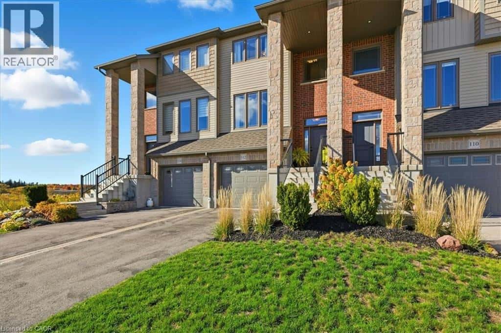 112 LOXLEIGH Lane — Breslau, Ontario - Photo 5 of 49