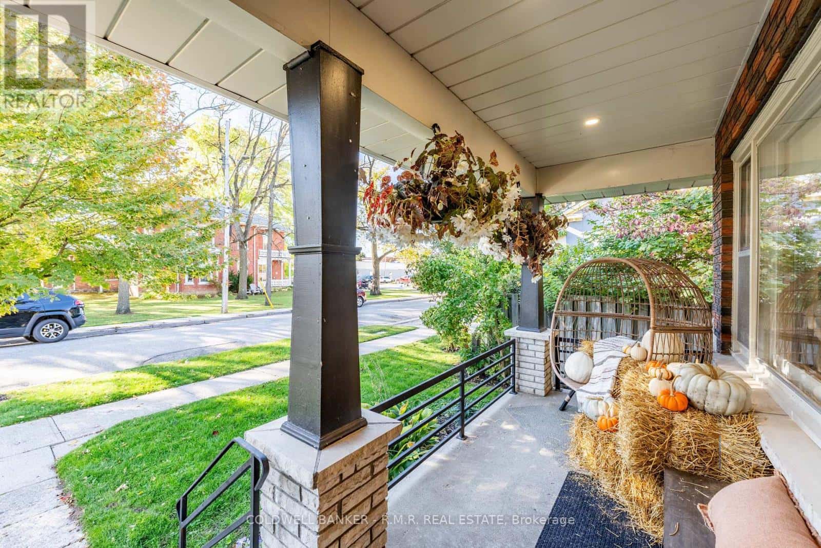 18 CENTREVIEW STREET — Clarington (Orono), Ontario - Photo 4 of 37