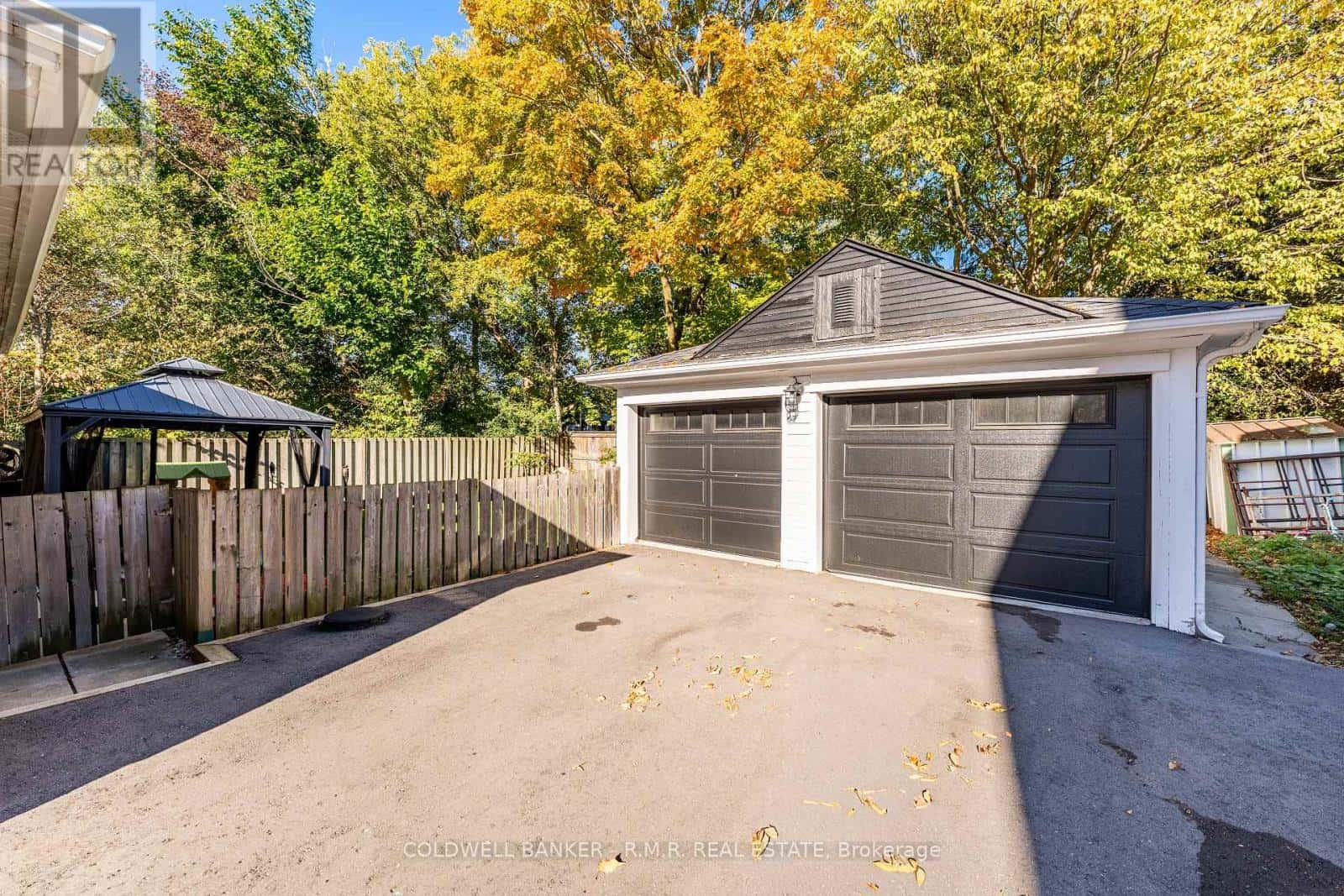 18 CENTREVIEW STREET — Clarington (Orono), Ontario - Photo 5 of 37