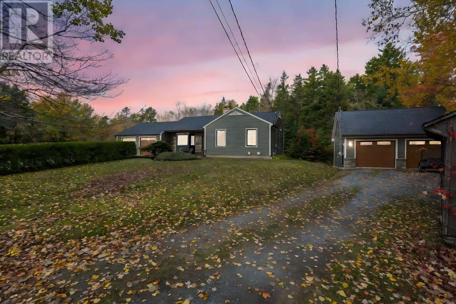 16 Canavan Drive — Lakelands, Nova Scotia - Photo 3 of 50