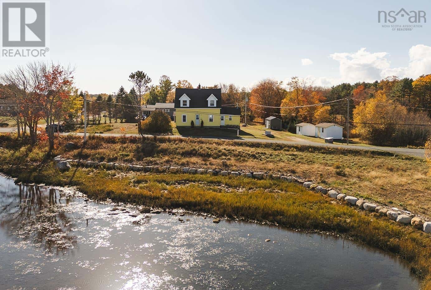 210 Martins Point Road — Martins Point, Nova Scotia - Photo 4 of 25