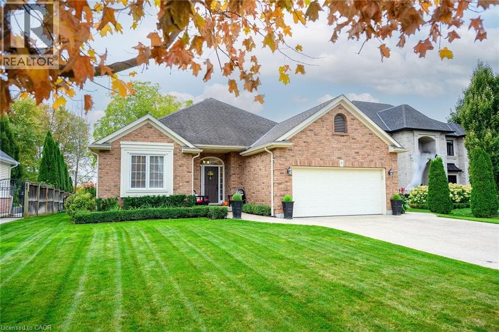 8 BACON Lane — Fonthill, Ontario - Main photo