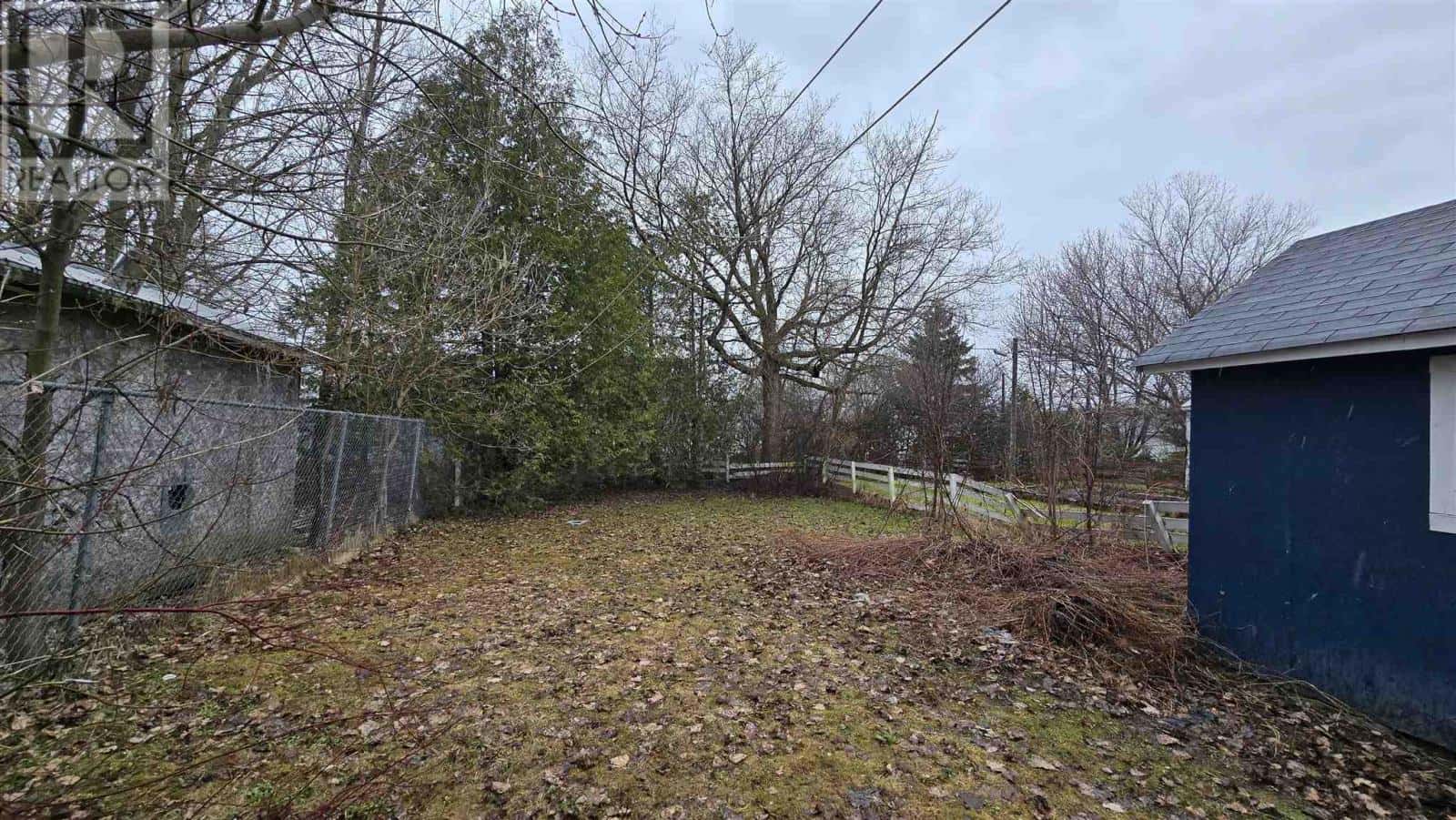 45 Algoma AVE — Sault Ste Marie, Ontario - Photo 3 of 18