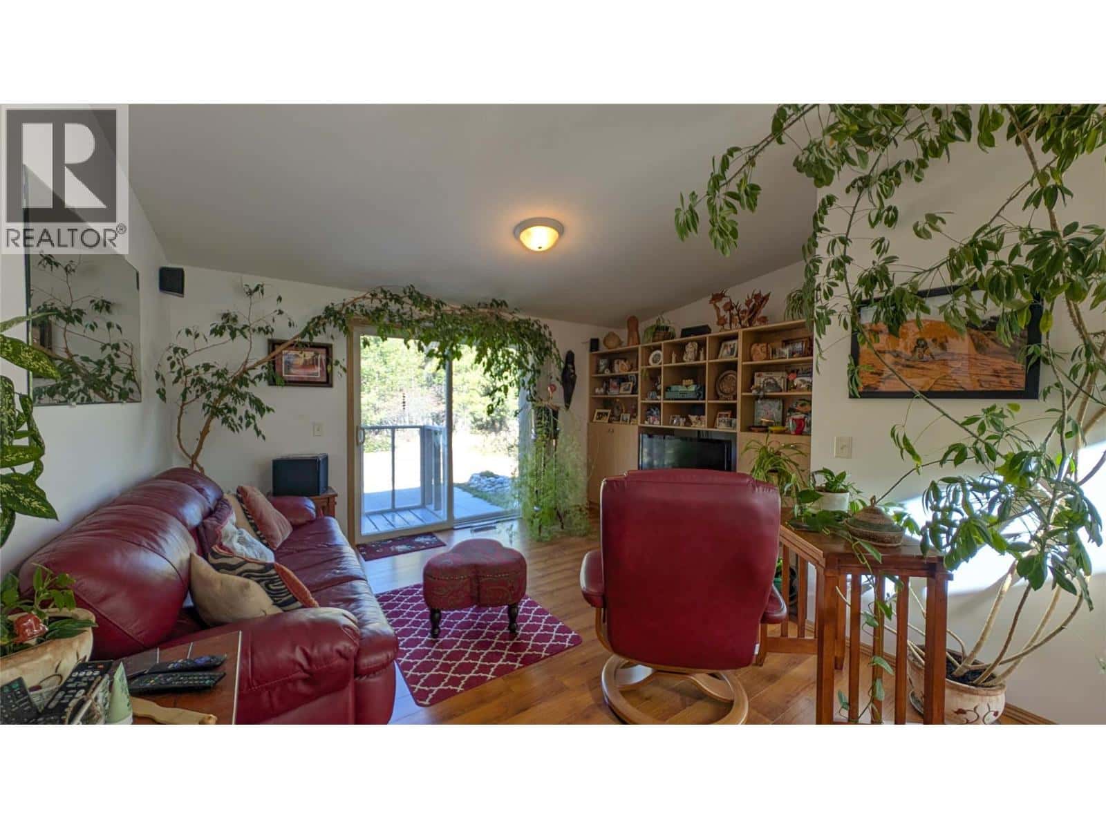 2101 MAWER Road — Kimberley, British Columbia - Photo 3 of 38