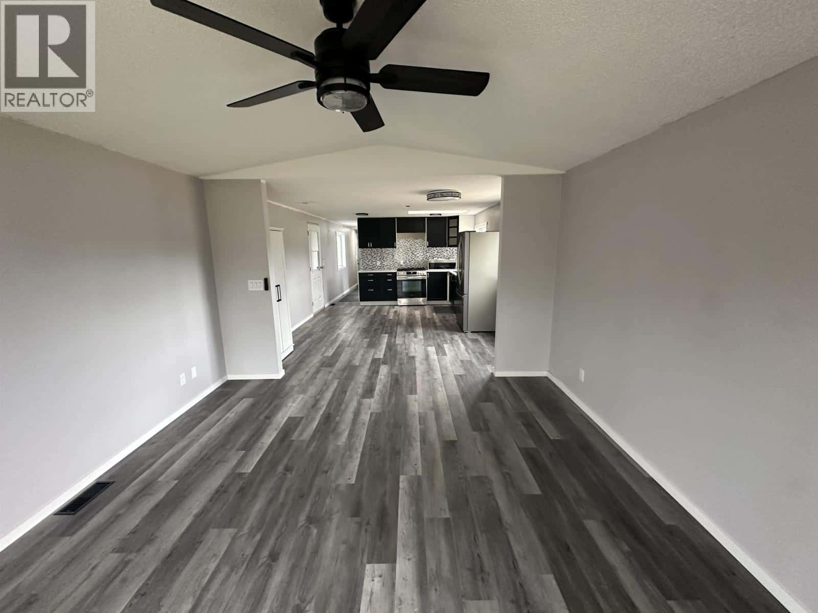 89 12842 OLD HOPE ROAD — Charlie Lake, British Columbia - Photo 5 of 18