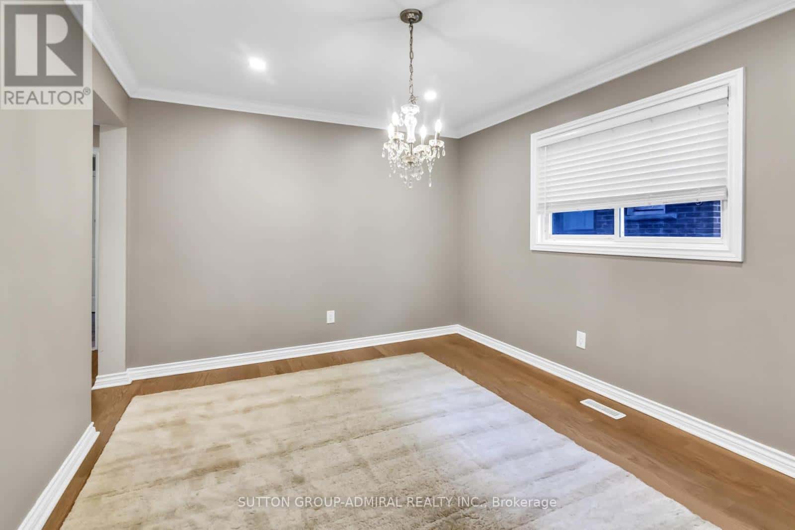 MAIN & 2ND - 119 MCCABE CRESCENT — Vaughan (Lakeview Estates), Ontario - Photo 3 of 23