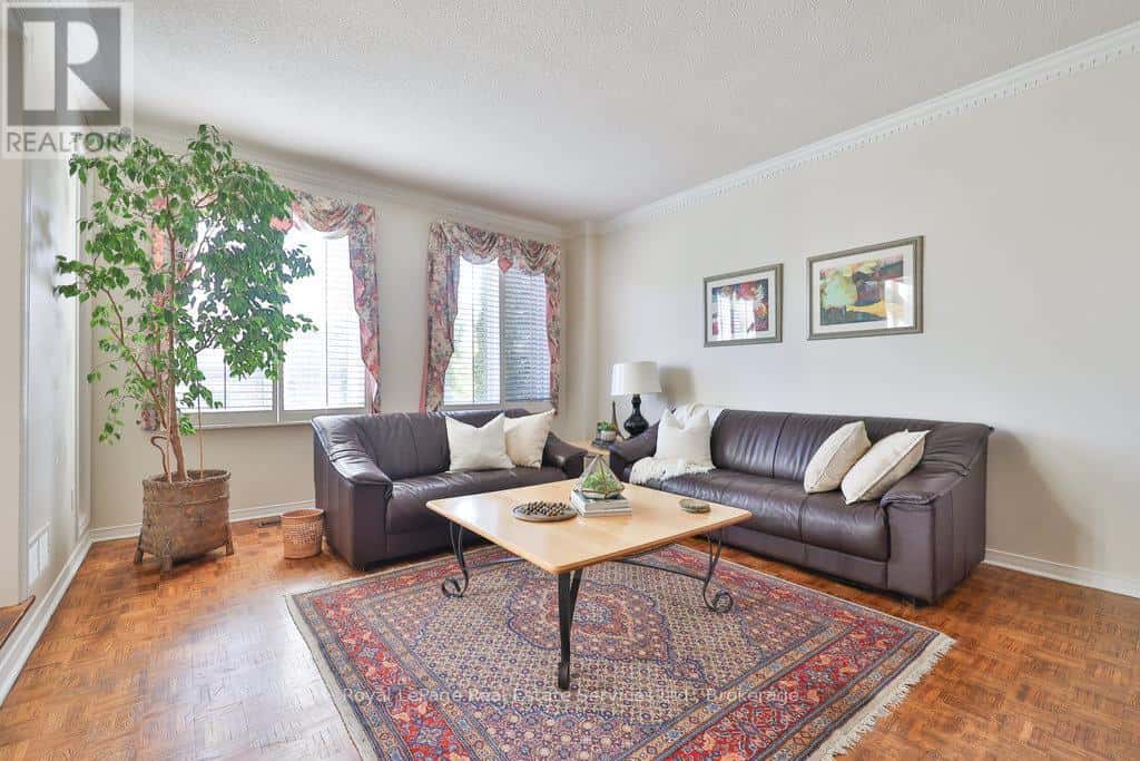 2411 STOLL DRIVE — Oakville (CV Clearview), Ontario - Photo 5 of 49