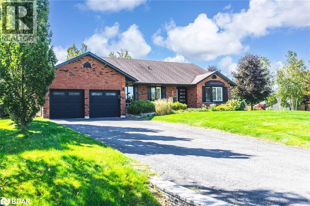 1 LILAC Lane — Midhurst, Ontario - Main photo