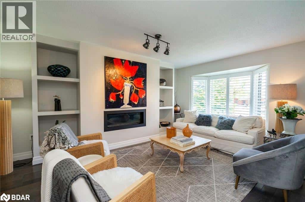 1 LILAC Lane — Midhurst, Ontario - Photo 2 of 27