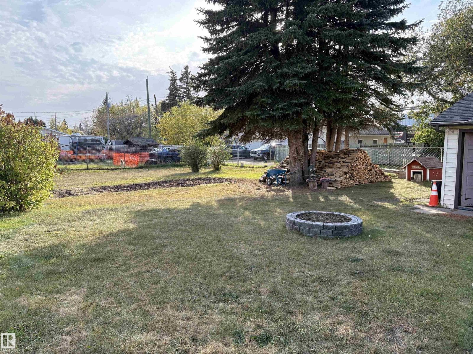 4836 50 ST — Gibbons, Alberta - Main photo