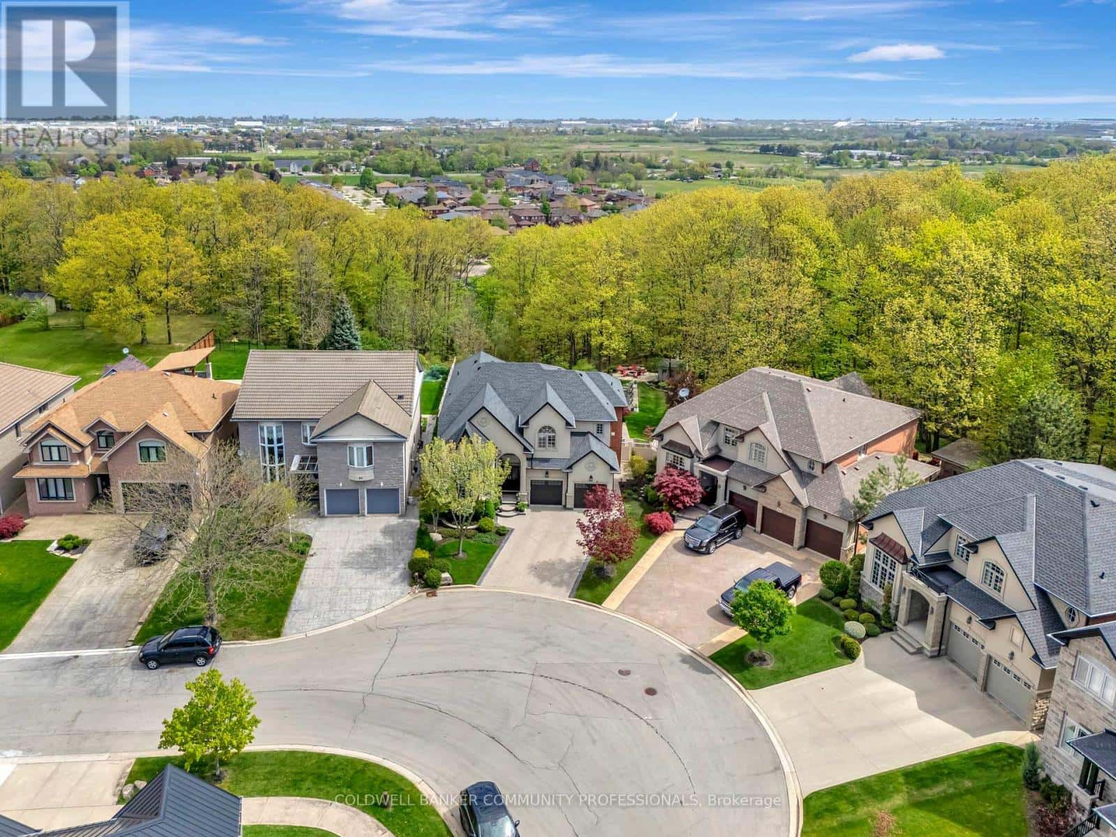 46 ORR CRESCENT — Hamilton (Stoney Creek), Ontario - Photo 2 of 50