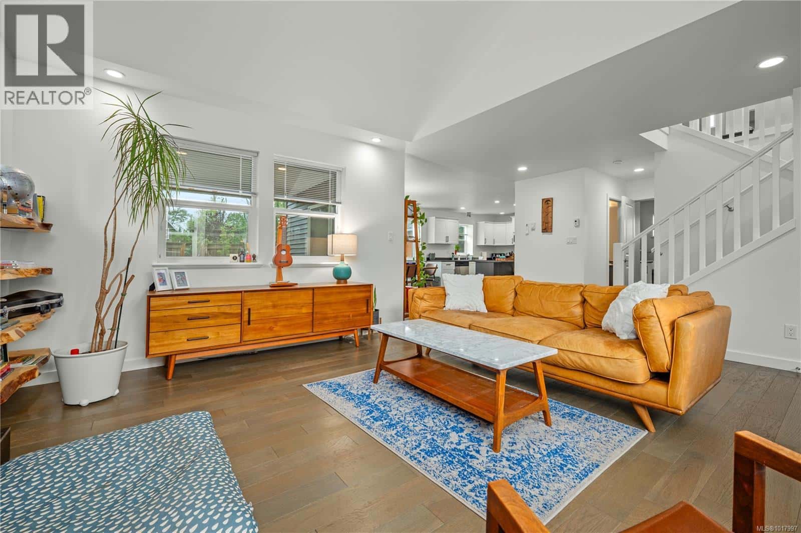 4524 Buena Vista Pl — Cowichan Bay, British Columbia - Photo 2 of 58