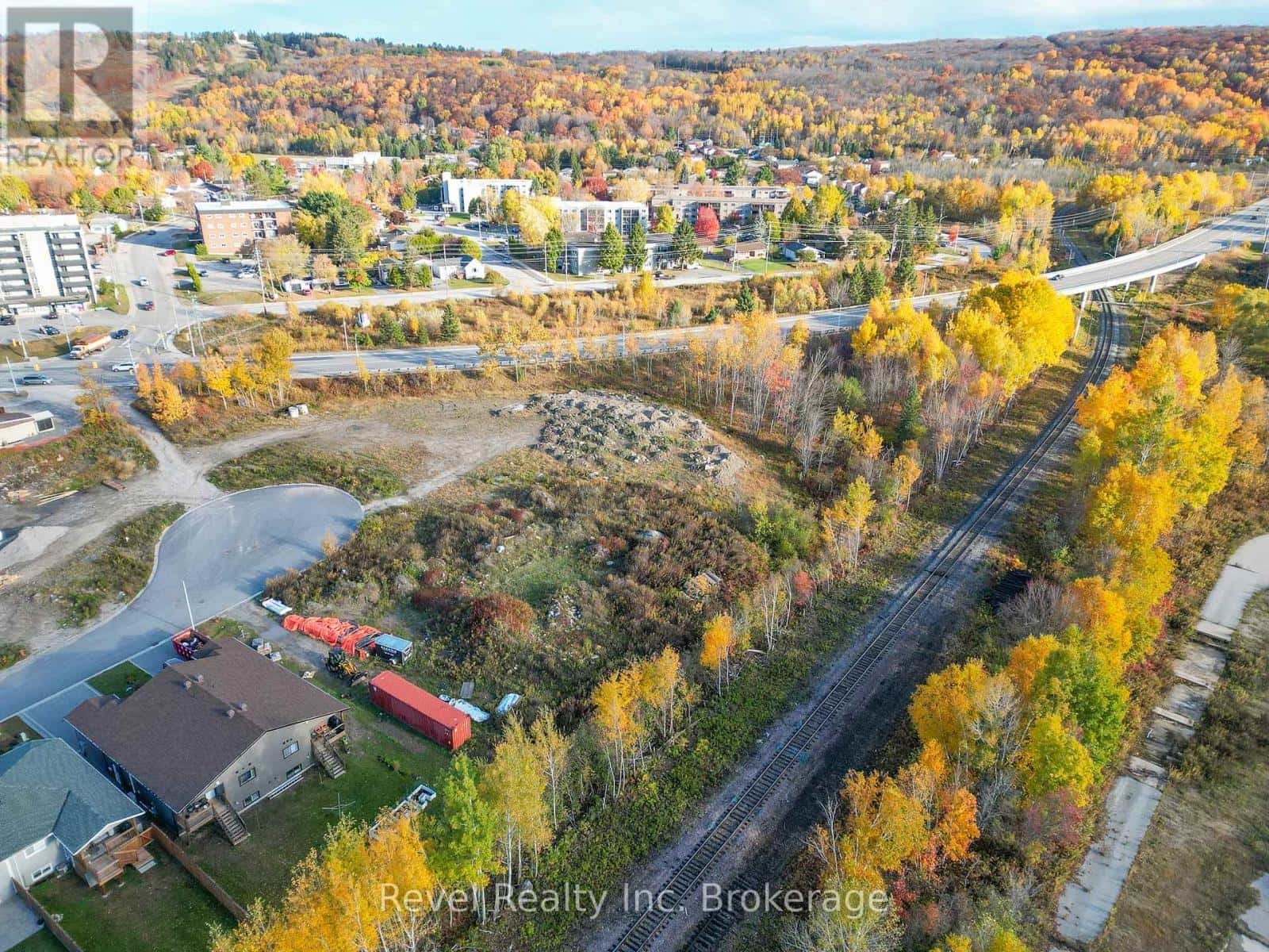 BLOCK 11 PERUT PLACE — North Bay (Birchaven), Ontario - Photo 3 of 18