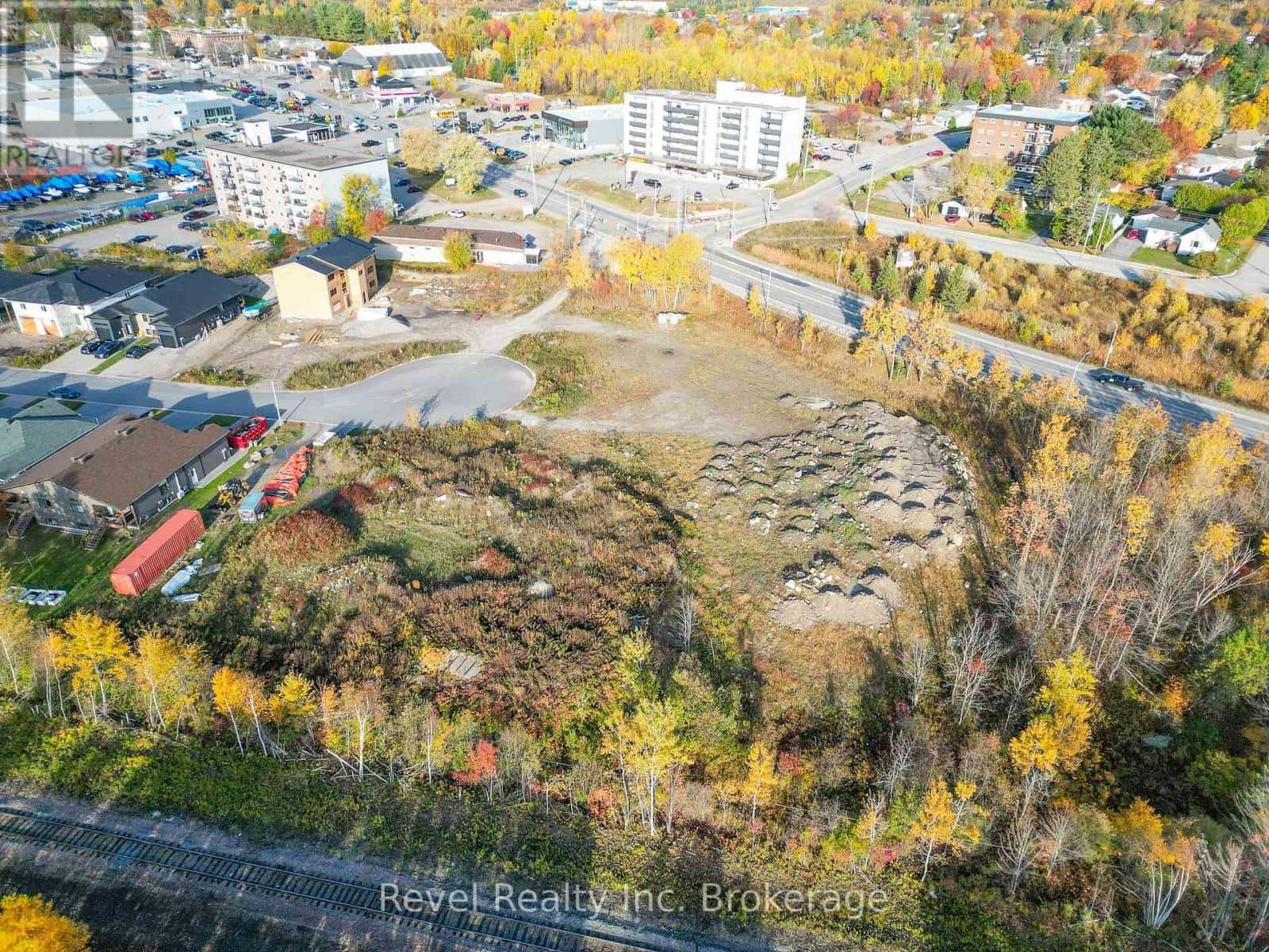 BLOCK 11 PERUT PLACE — North Bay (Birchaven), Ontario - Photo 4 of 18