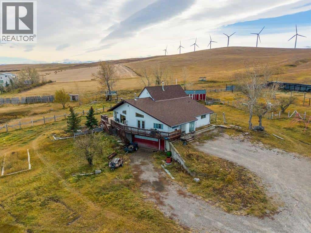 1411 Twp Rd 7-3 Road — Rural Pincher Creek No. 9, M.D. of, Alberta - Photo 2 of 41