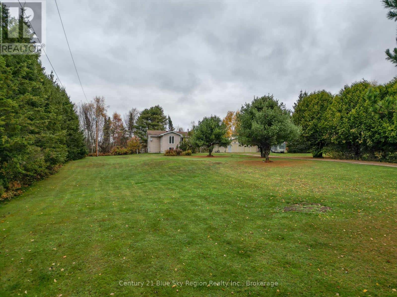 2225 PAPINEAU ROAD — Papineau-Cameron (Papineau Cameron), Ontario - Photo 4 of 47