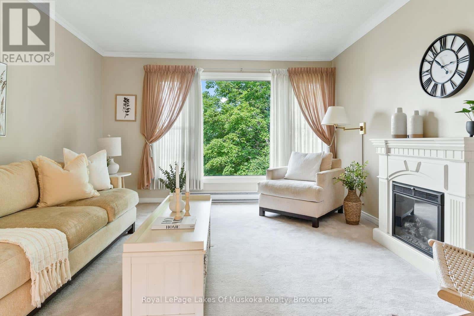 37 CHURCH STREET — Bracebridge (Monck (Bracebridge)), Ontario - Photo 4 of 44