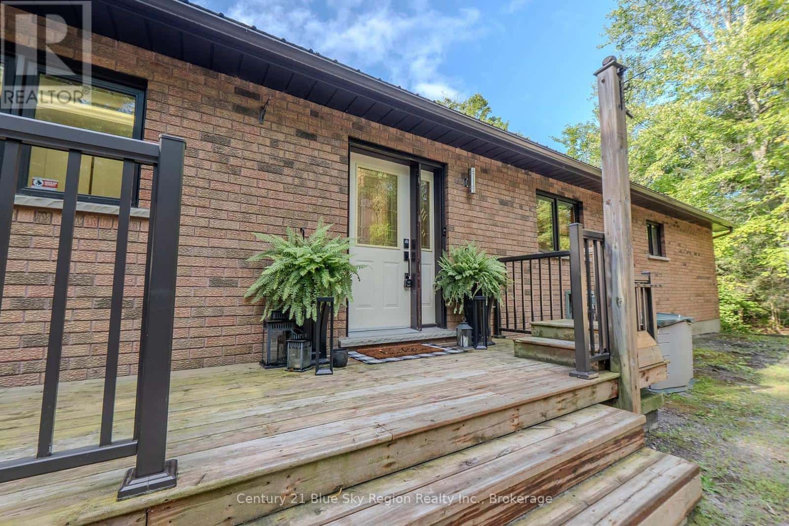 708 ANITA AVENUE — North Bay (Birchaven), Ontario - Photo 5 of 48