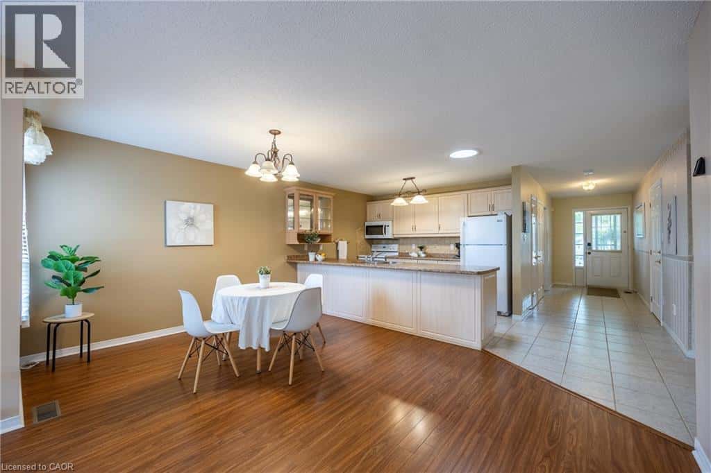 4 WALSINGHAM Drive — Port Rowan, Ontario - Photo 4 of 27