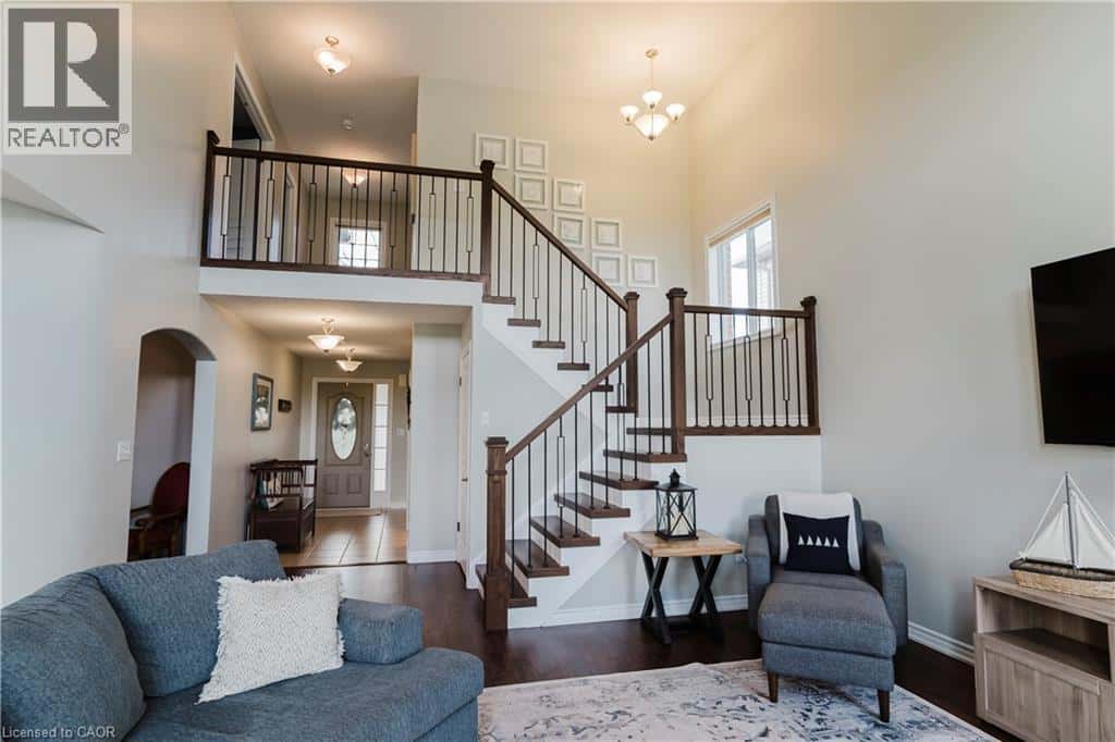 13 ERHARDT WAGNER Place — Baden, Ontario - Photo 2 of 50