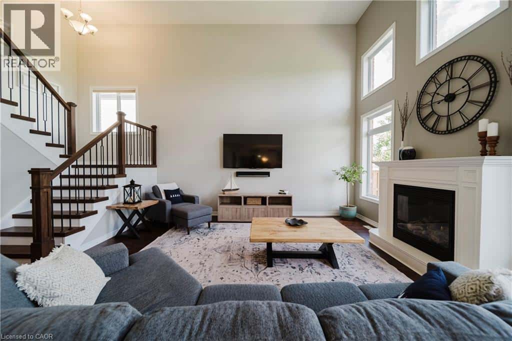 13 ERHARDT WAGNER Place — Baden, Ontario - Photo 3 of 50