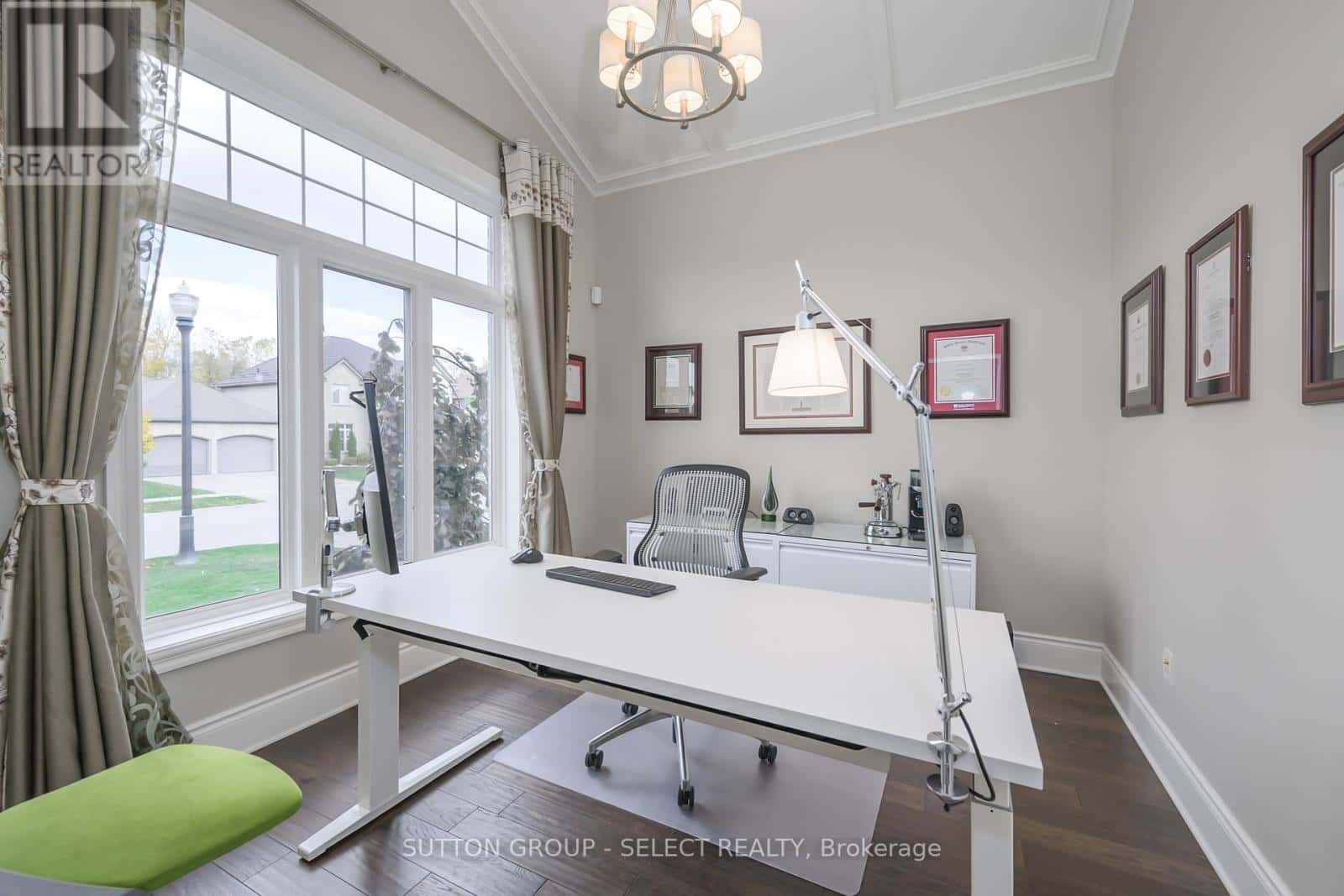 1517 SANDPIPER DRIVE — London North (North D), Ontario - Photo 4 of 40