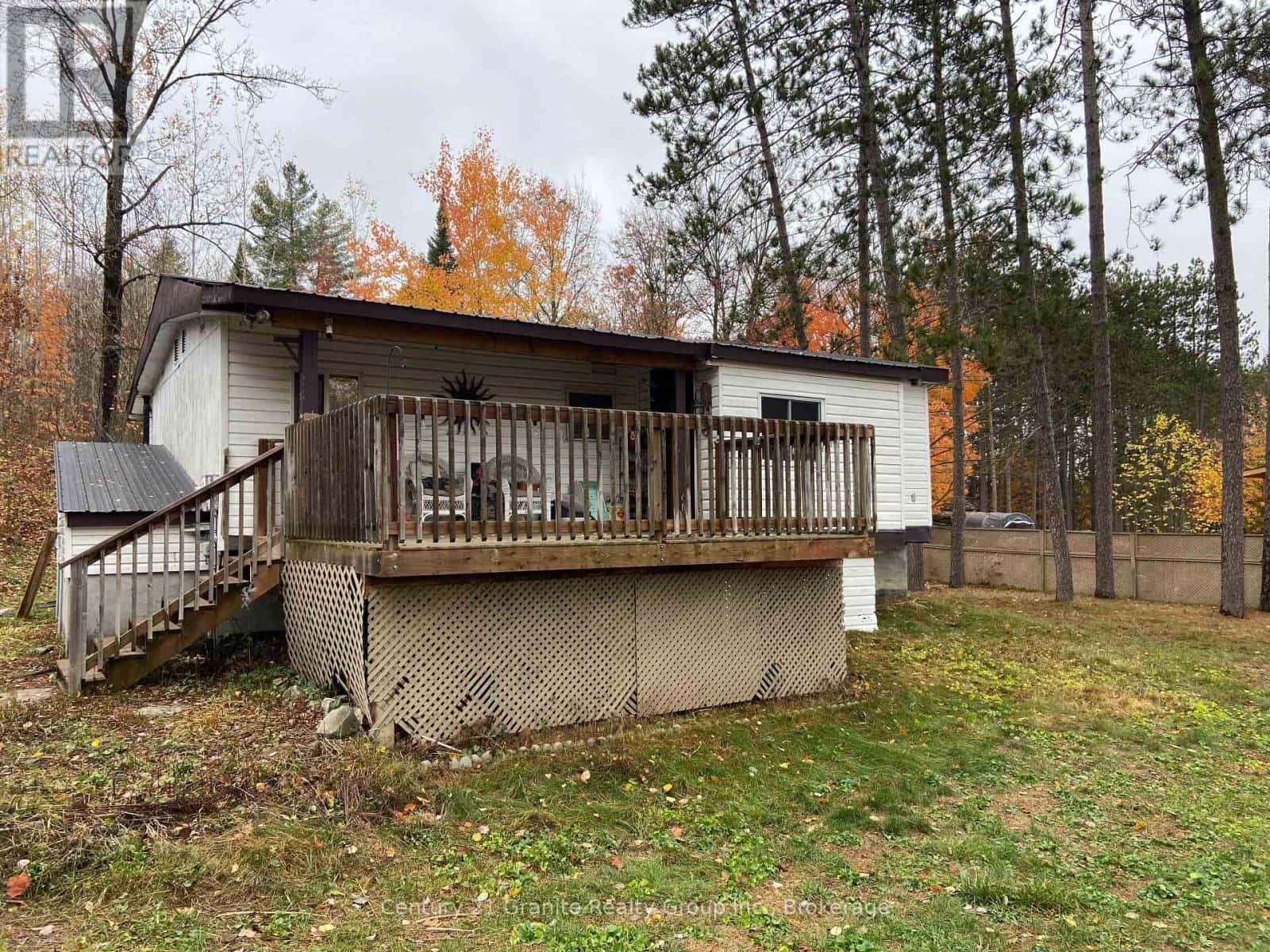 1046 LUTTERWORTH PINES ROAD E — Minden Hills (Lutterworth), Ontario - Photo 2 of 16