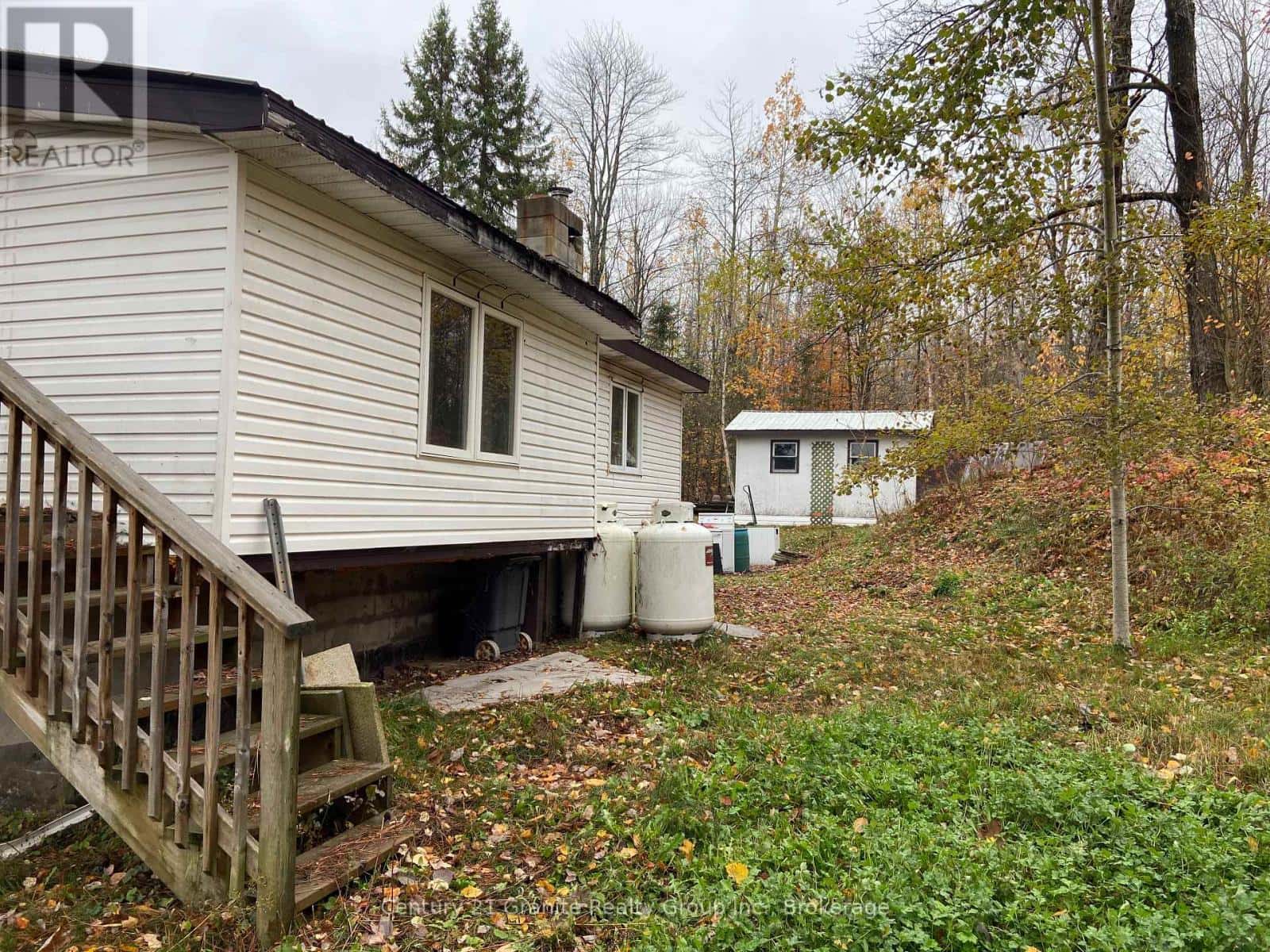 1046 LUTTERWORTH PINES ROAD E — Minden Hills (Lutterworth), Ontario - Photo 3 of 16