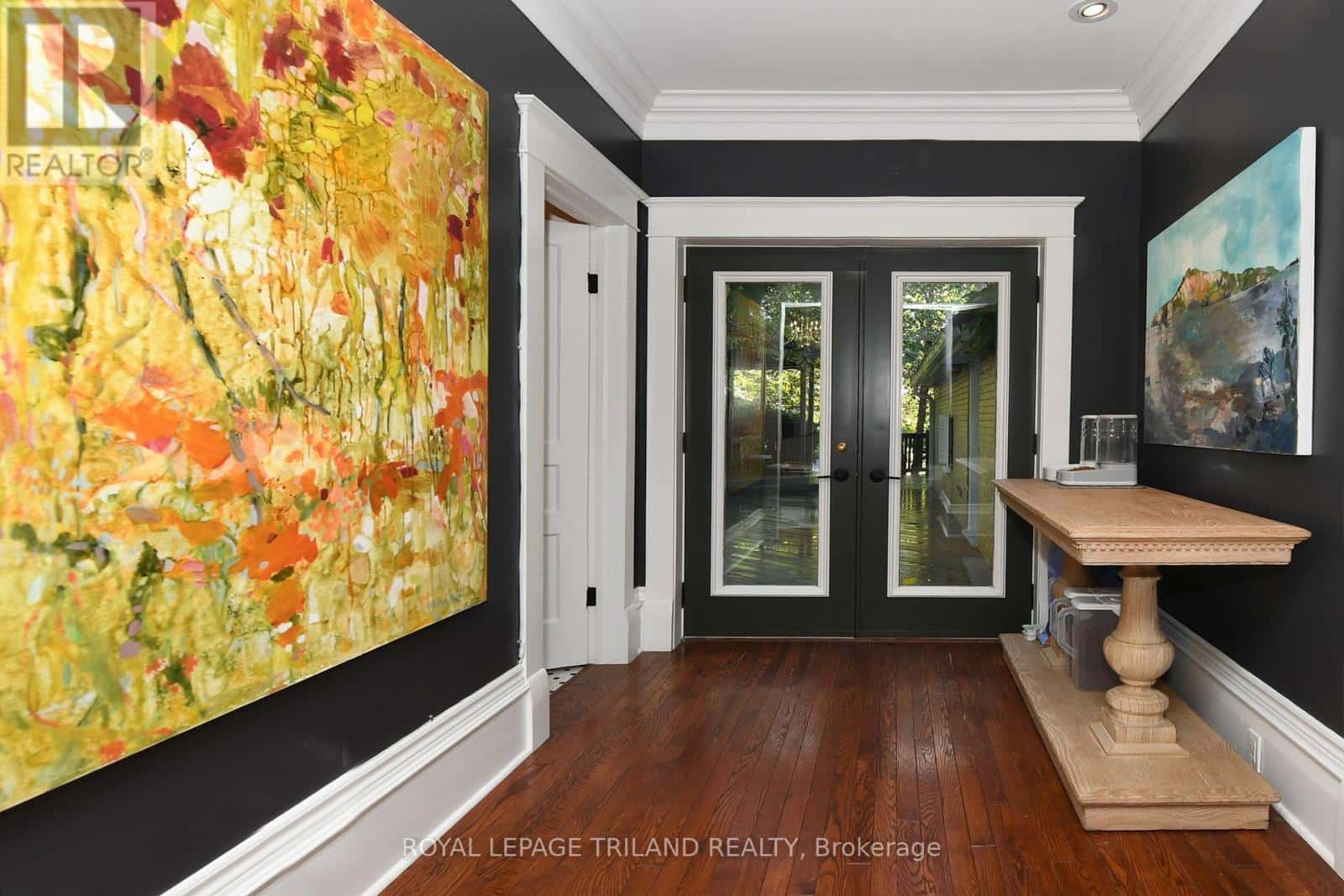 12 VICTORIA STREET — Middlesex Centre (Delaware Town), Ontario - Photo 3 of 34