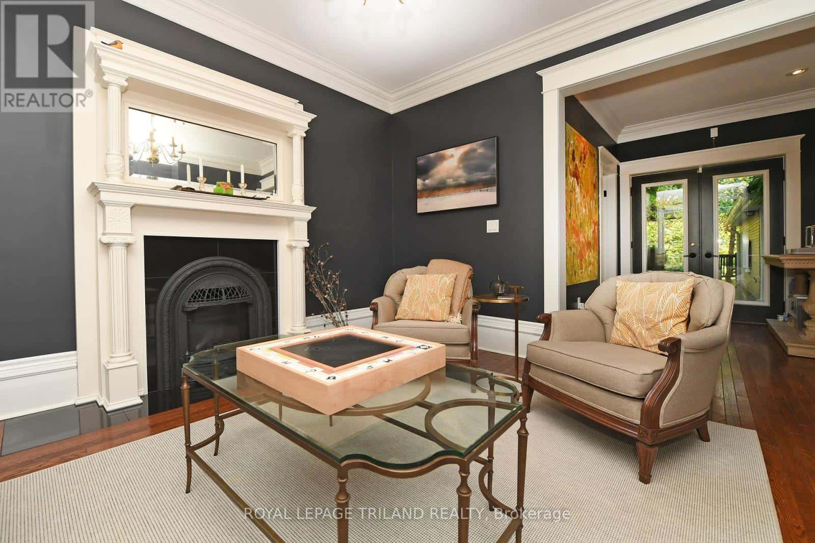 12 VICTORIA STREET — Middlesex Centre (Delaware Town), Ontario - Photo 4 of 34