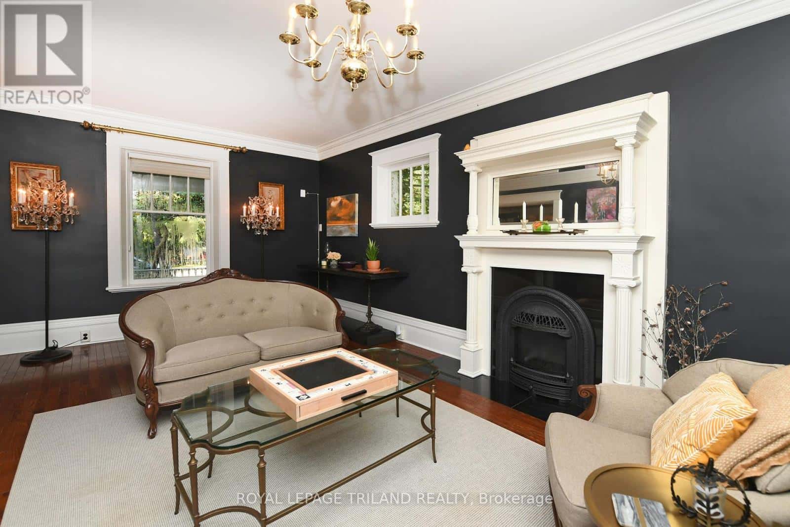 12 VICTORIA STREET — Middlesex Centre (Delaware Town), Ontario - Photo 5 of 34