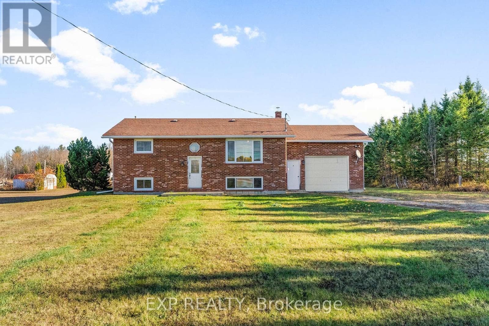 1860 LOCHWINNOCH ROAD — Horton, Ontario - Main photo