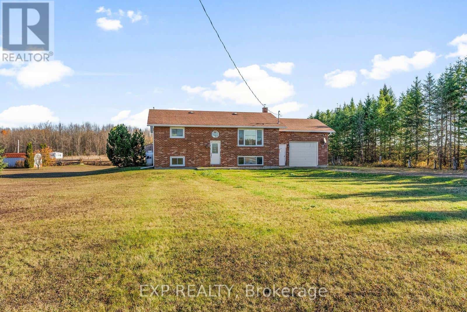 1860 LOCHWINNOCH ROAD — Horton, Ontario - Photo 3 of 39