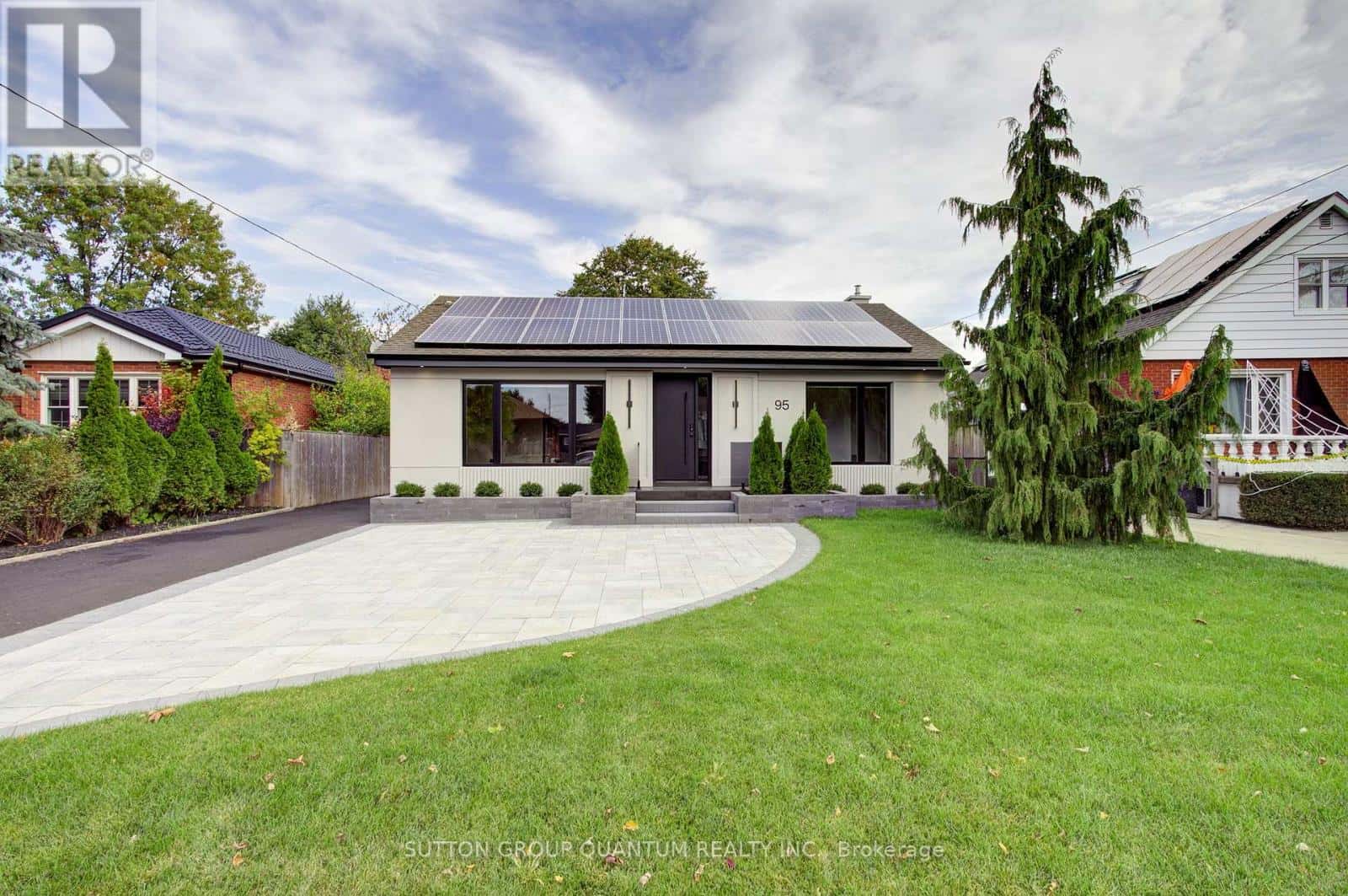 UPPER UNIT - 95 SOUTH BEND ROAD E — Hamilton (Balfour), Ontario - Photo 2 of 26