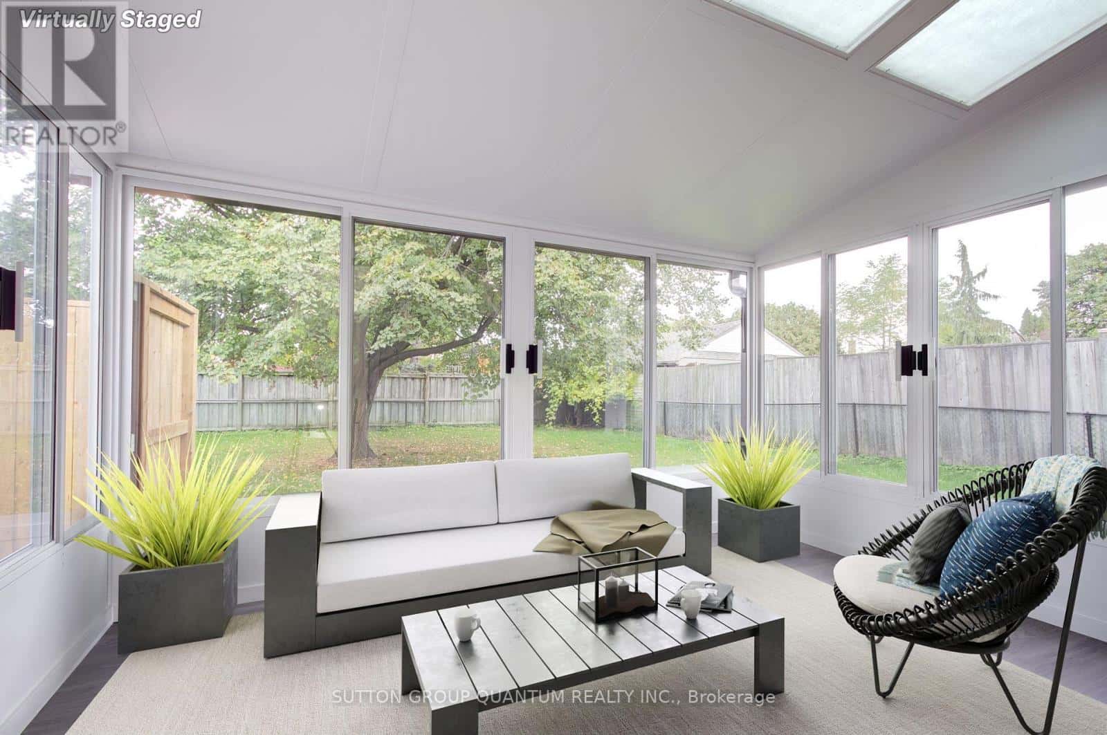 LOWER UNIT - 95 SOUTH BEND ROAD E — Hamilton (Balfour), Ontario - Photo 4 of 25